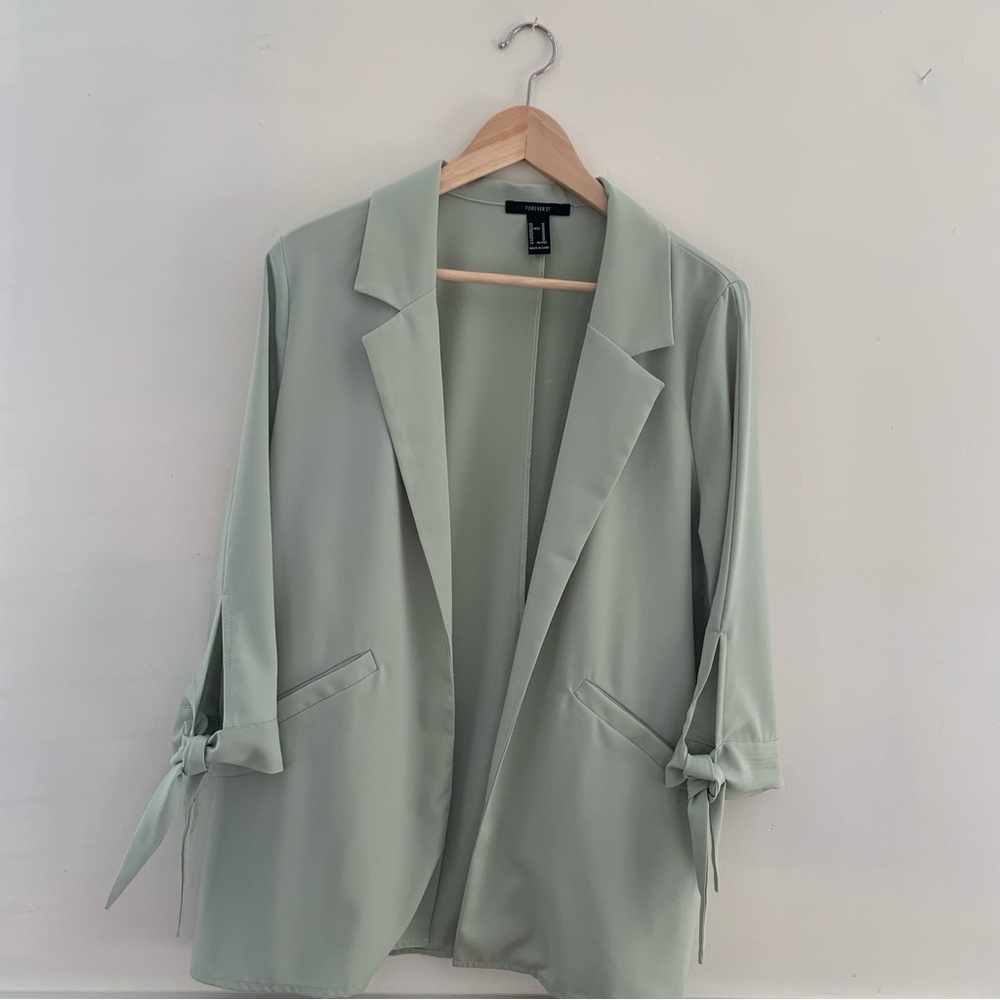 Forever 21 Mint green lightweight blazer